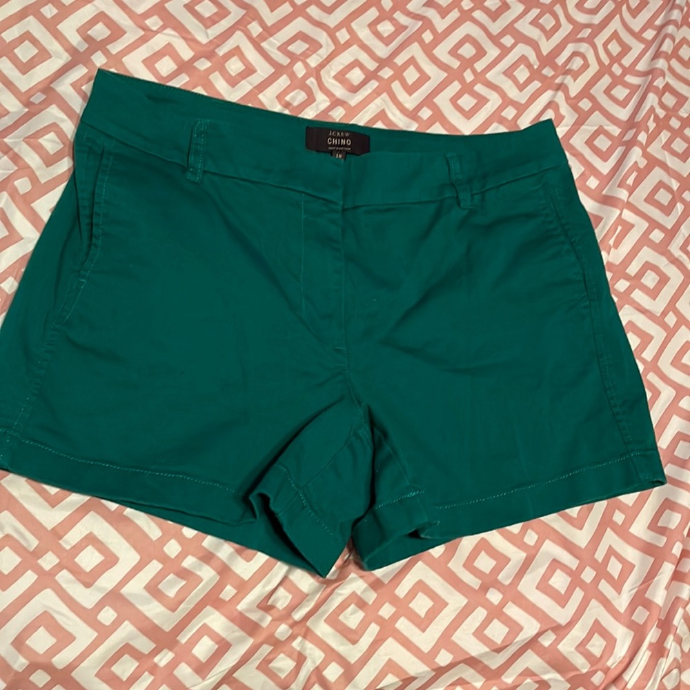 Size 10 J.Crew CHINO short. Super cute and make your butt look great